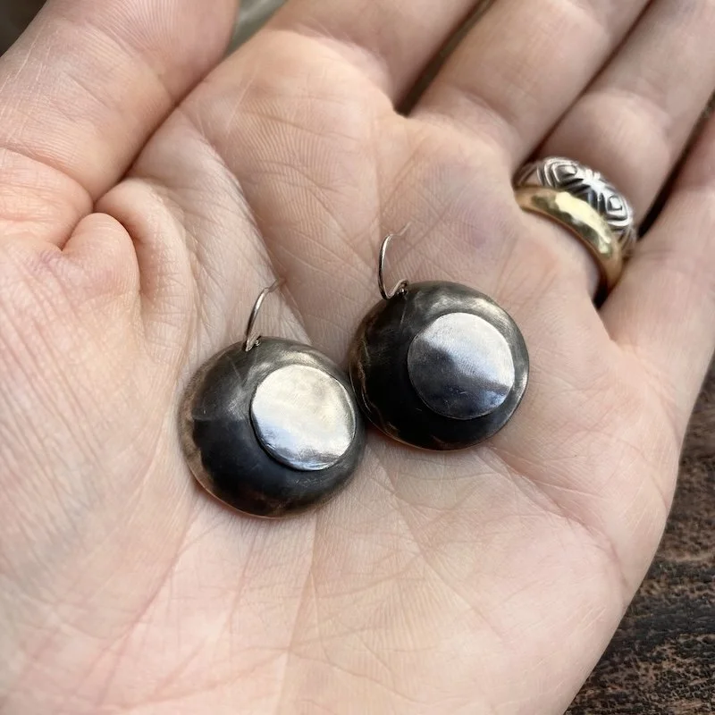 minimalist textured solid silver earrings 4.jpeg