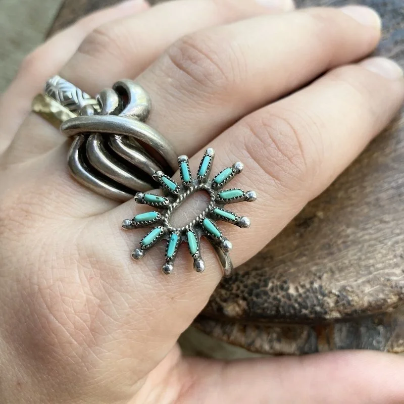 vintage Zuni sterling silver turquoise needlepoint ring 4.jpeg
