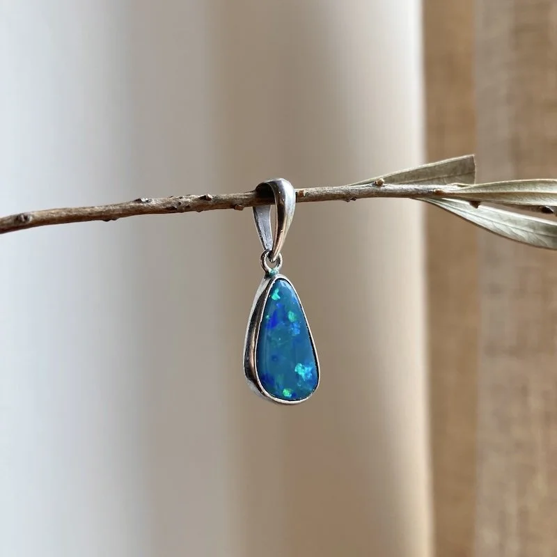 sterling silver opal pendant 5.jpeg