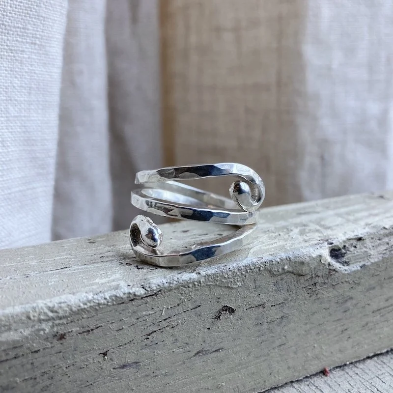 hammered solid silver ring 6.jpeg