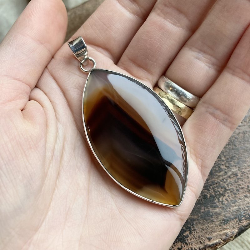 vintage sterling silver agate pendant 2.jpeg