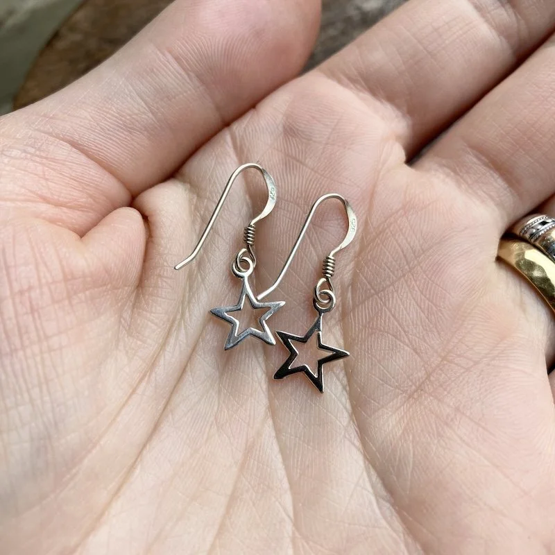 vintage sterling silver star earrings 3.jpeg