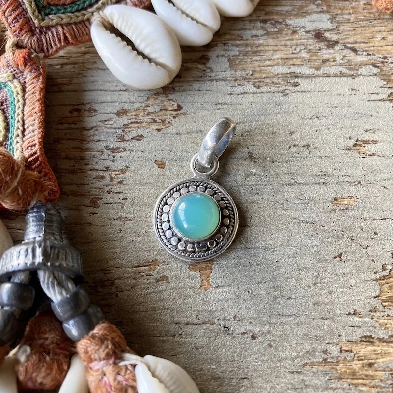 ornate sterling silver and chalcedony pendant 3.jpeg
