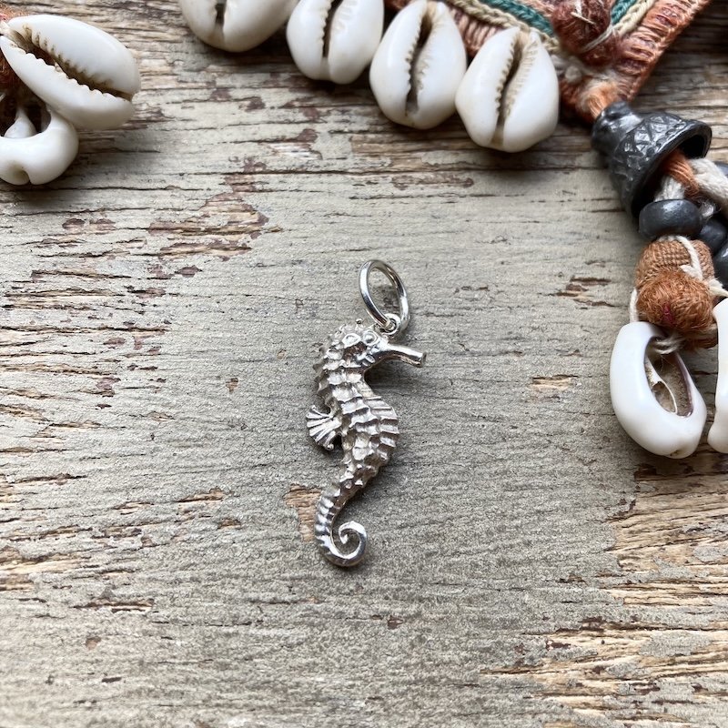 Pretty Vintage Sterling Silver Seahorse Pendant