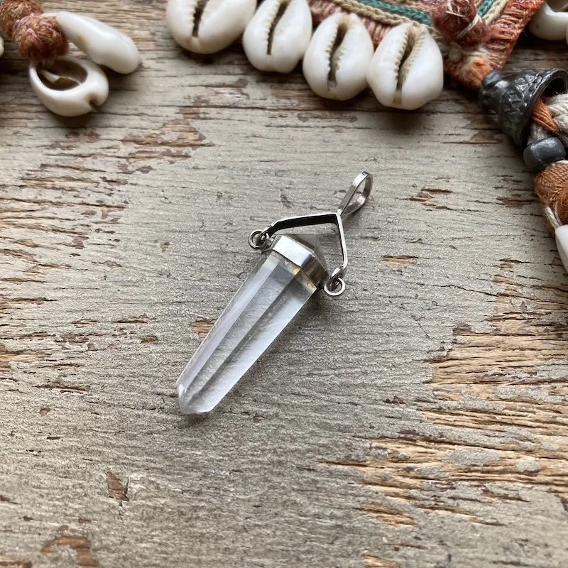sterling silver quartz crystal point pendant 1.jpeg