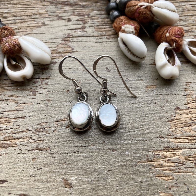 vintage sterling silver mother of pearl earrings 1.jpeg