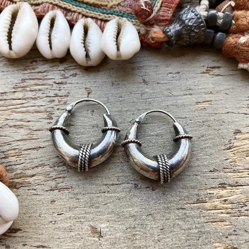 vintage Indian sterling silver chunky hoops 1.jpeg