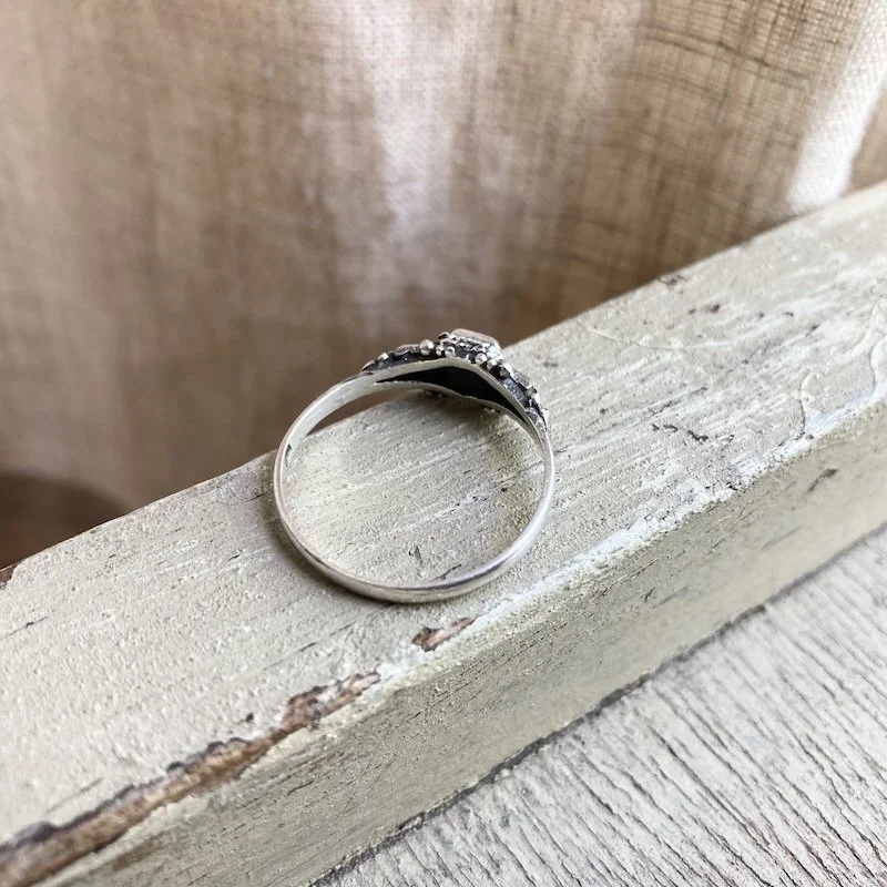 vintage sterling silver onyx ring 2.jpeg