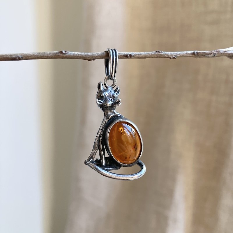 Amazing Vintage Sterling Silver and Amber Cat Pendant