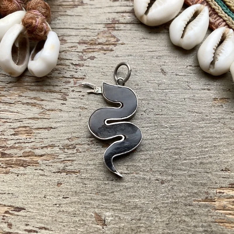 vintage sterling silver snake pendant 2.jpeg