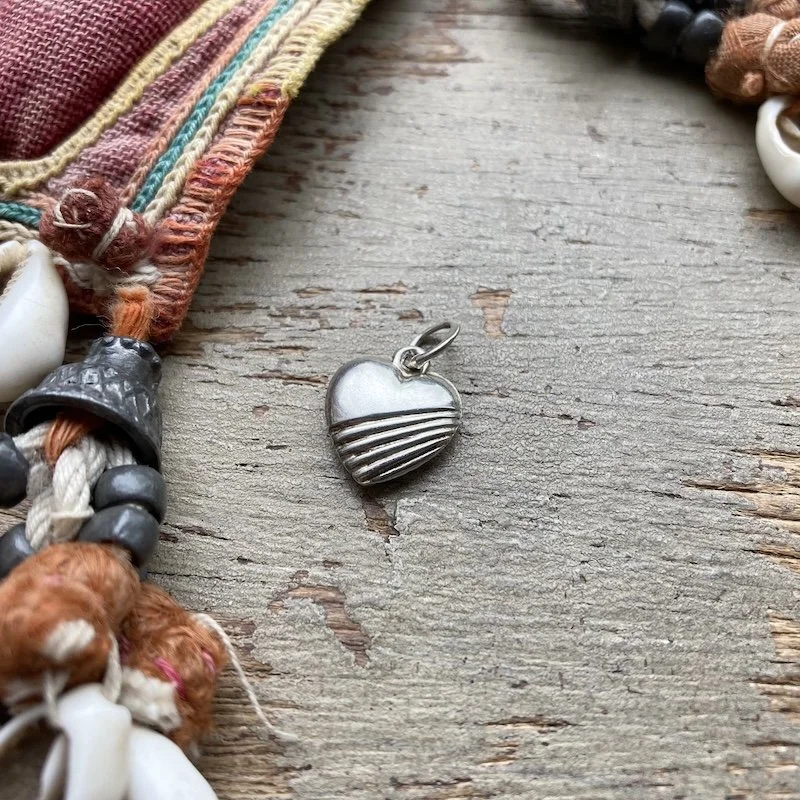 vintage sterling silver heart pendant 2.jpeg