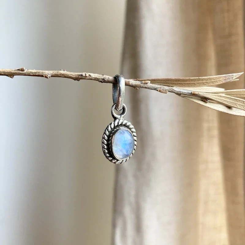 cute little sterling silver rainbow moonstone pendant 3.jpeg