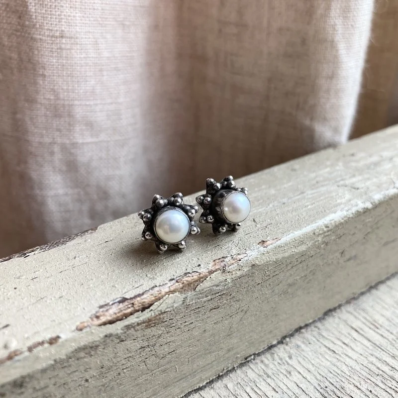 vintage Indian sterling silver pearl earrings 1.jpeg