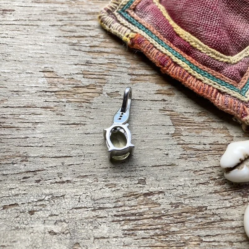 sterling silver lemon quartz pendant 2.jpeg