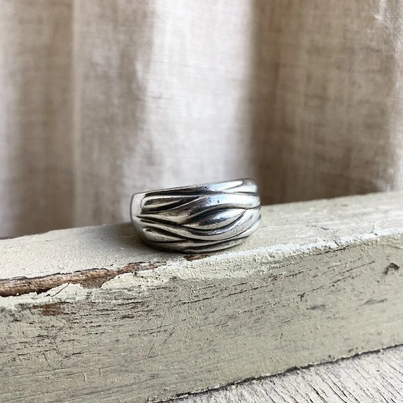 chunky solid silver textured ring 1.jpeg