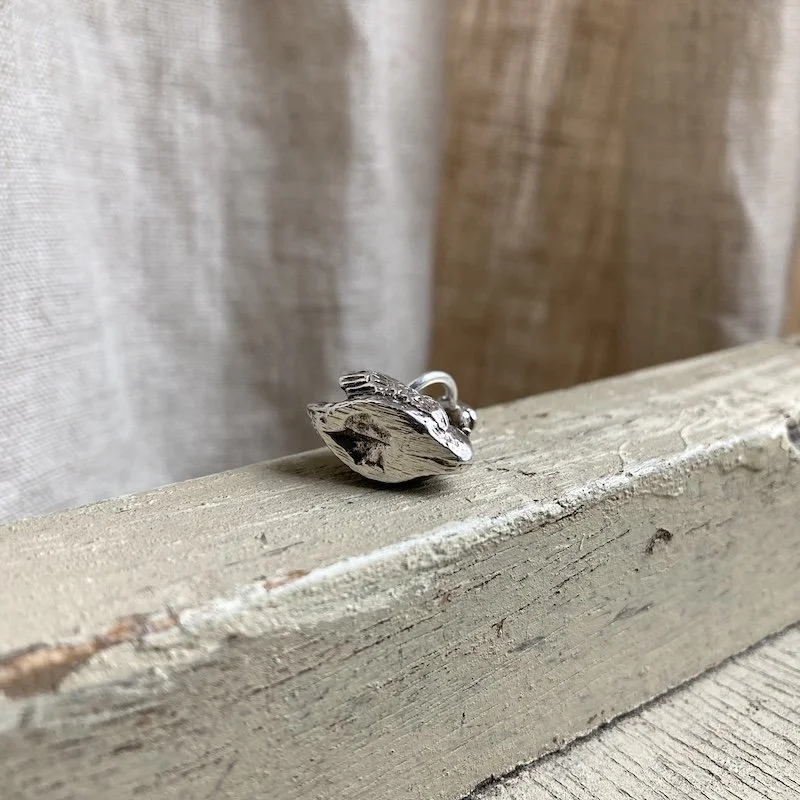 vintage solid silver swan pendant 3.jpeg