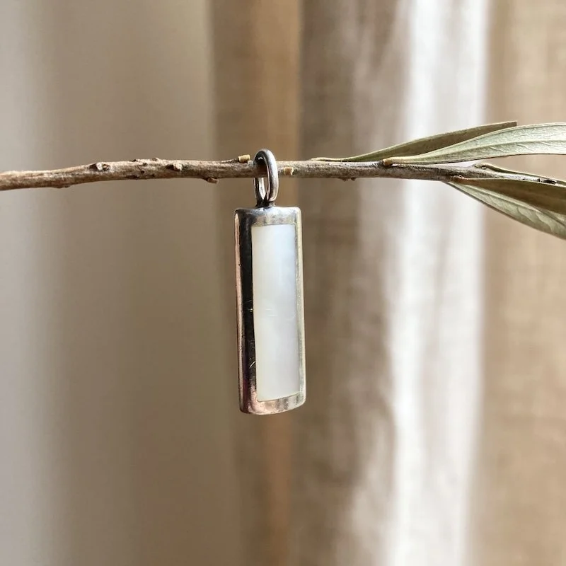 simple sterling silver and mother of pearl pendant  5.jpeg