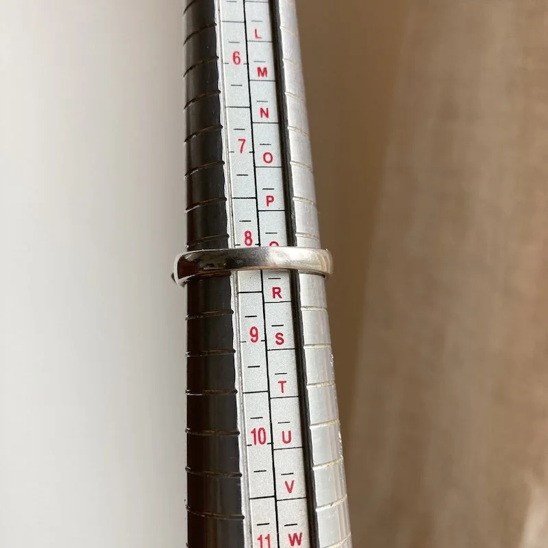 vintage sterling silver garnet ring 5.jpeg