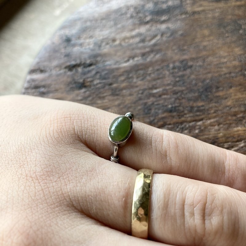 vintage sterling silver and green jade pinky ring 4.jpeg