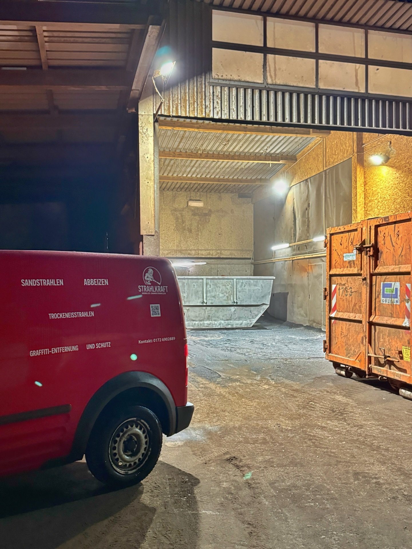 Container sind mehr als nur Arbeitsmittel &ndash; sie repr&auml;sentieren Ihr Unternehmen nach au&szlig;en.
Eine gepflegte Oberfl&auml;che steht f&uuml;r Ordnung, Qualit&auml;t und Professionalit&auml;t auf den ersten Blick.🚀

Genau dort setzen wir 