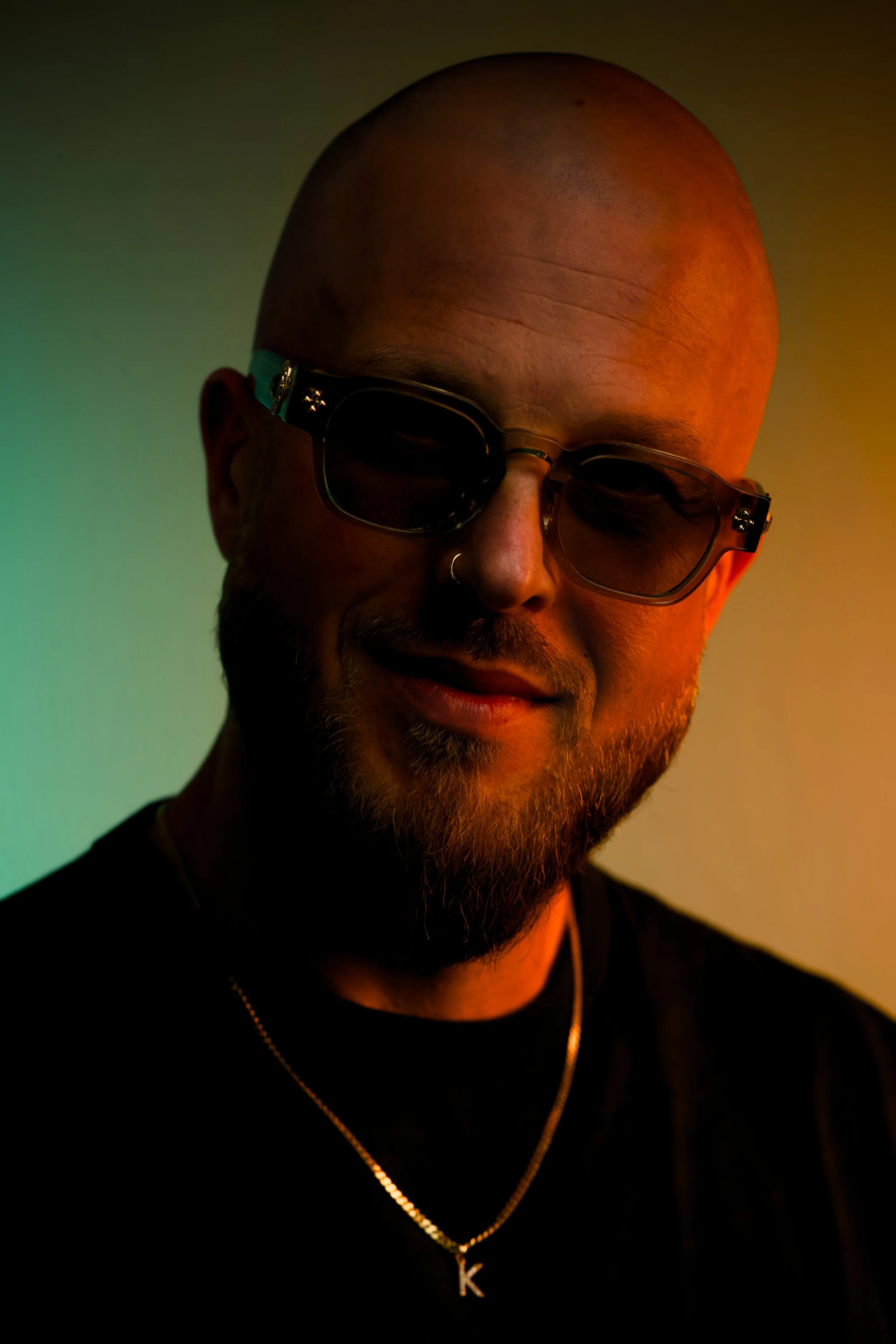 Portrait von Maki Ink während der Personal-Branding-Produktion.