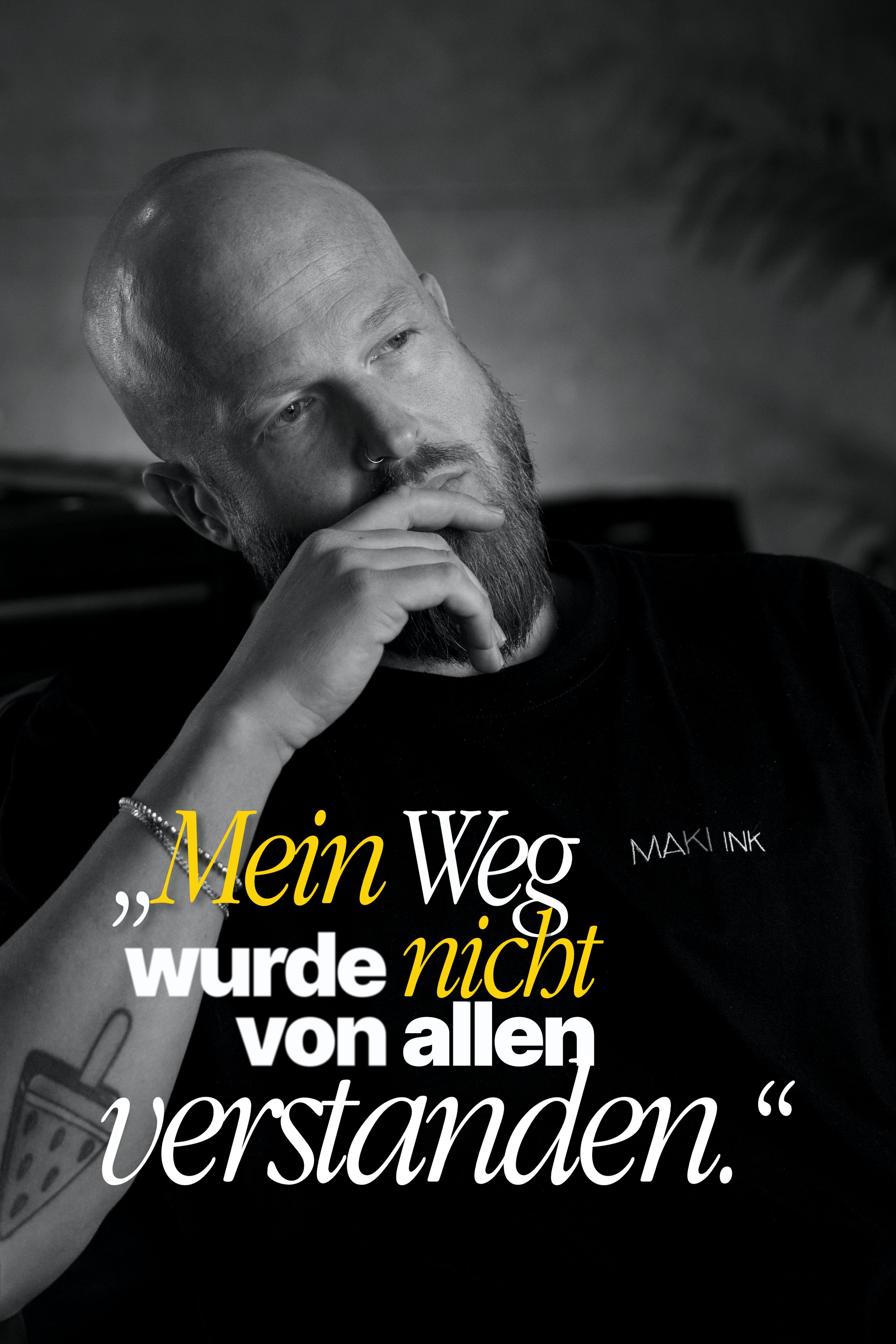 Schwarz-Weiß-Portrait von Maki Ink aus der Dokumentation „Linien die bleiben“.