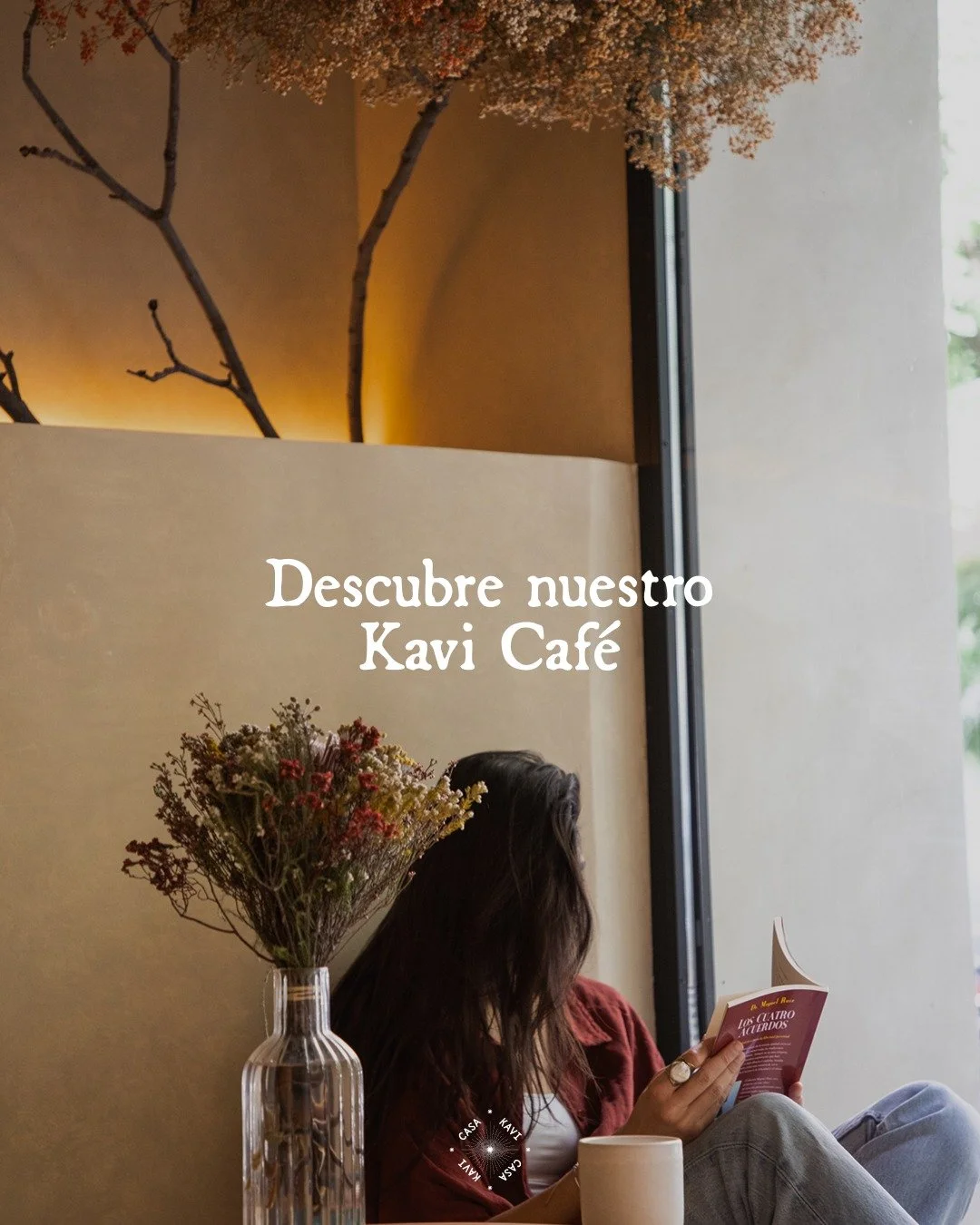 Kavi Caf&eacute;, un rinc&oacute;n para hacer una pausa y reconectar.

Aqu&iacute;, cada bebida y cada plato est&aacute;n pensados para nutrir desde adentro, honrando el equilibrio entre cuerpo, mente y alma.

Damos la bienvenida a nuestra nueva cart