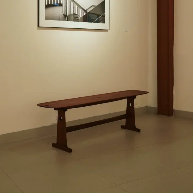 Muziris bench