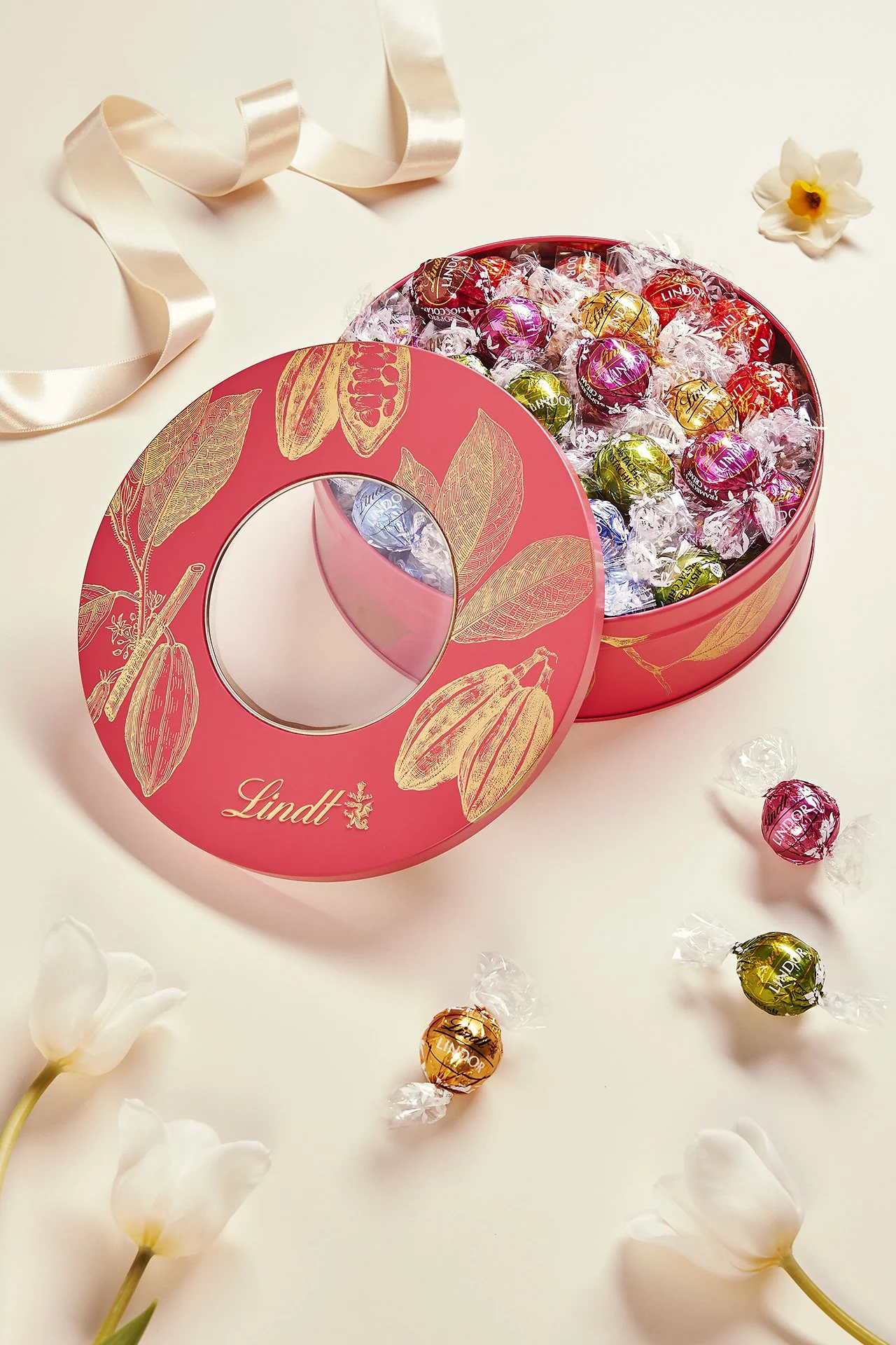 Coral pick and mix tin of Lindt Lindor Truffles 