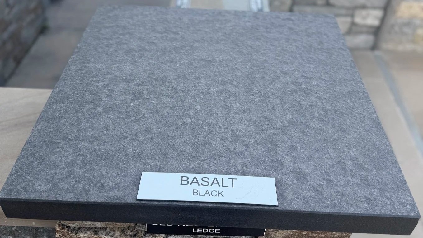 BASALT BLACK