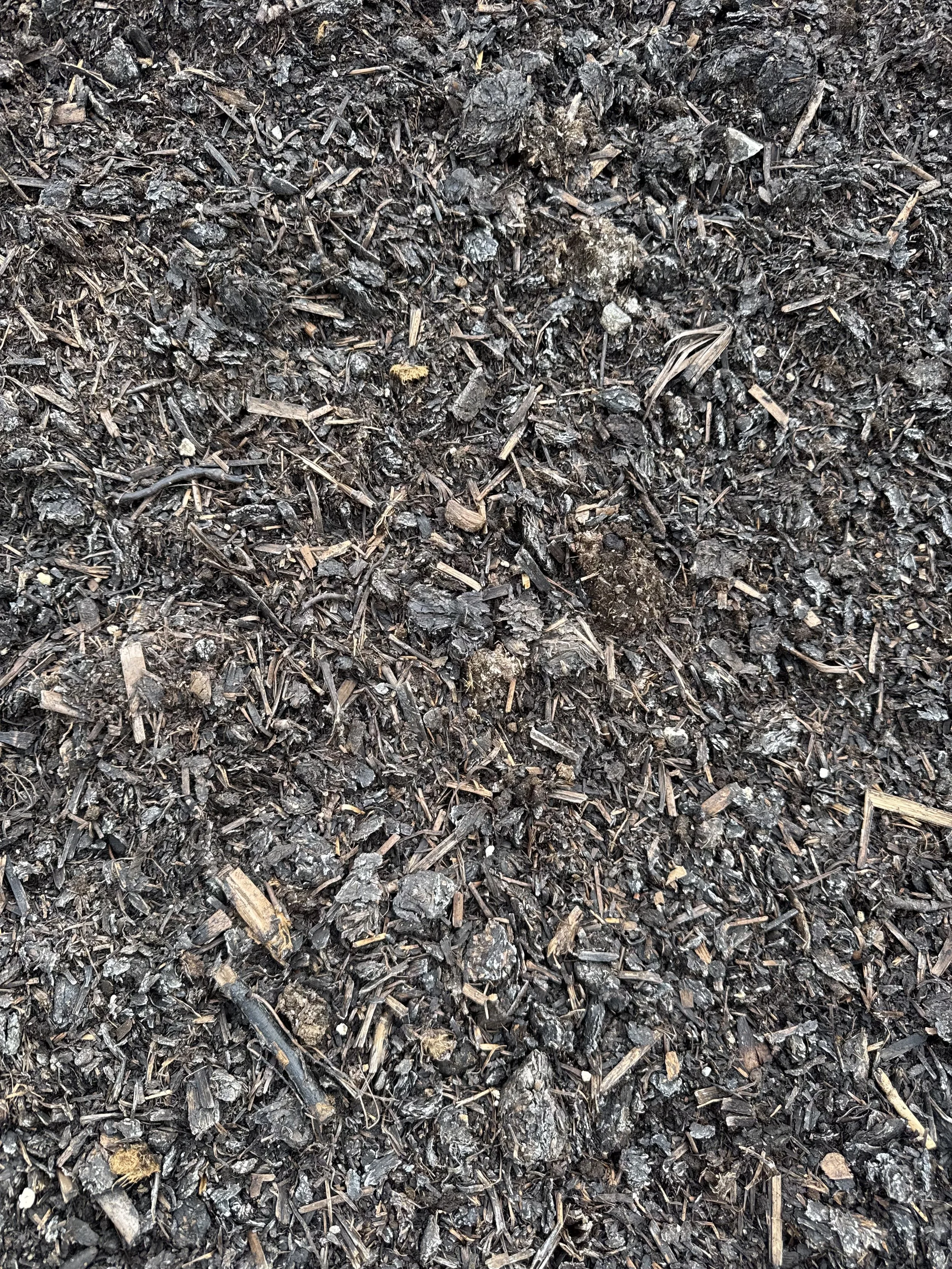 MUSHROOM SOIL 
(MIX WITH TOPSOIL)