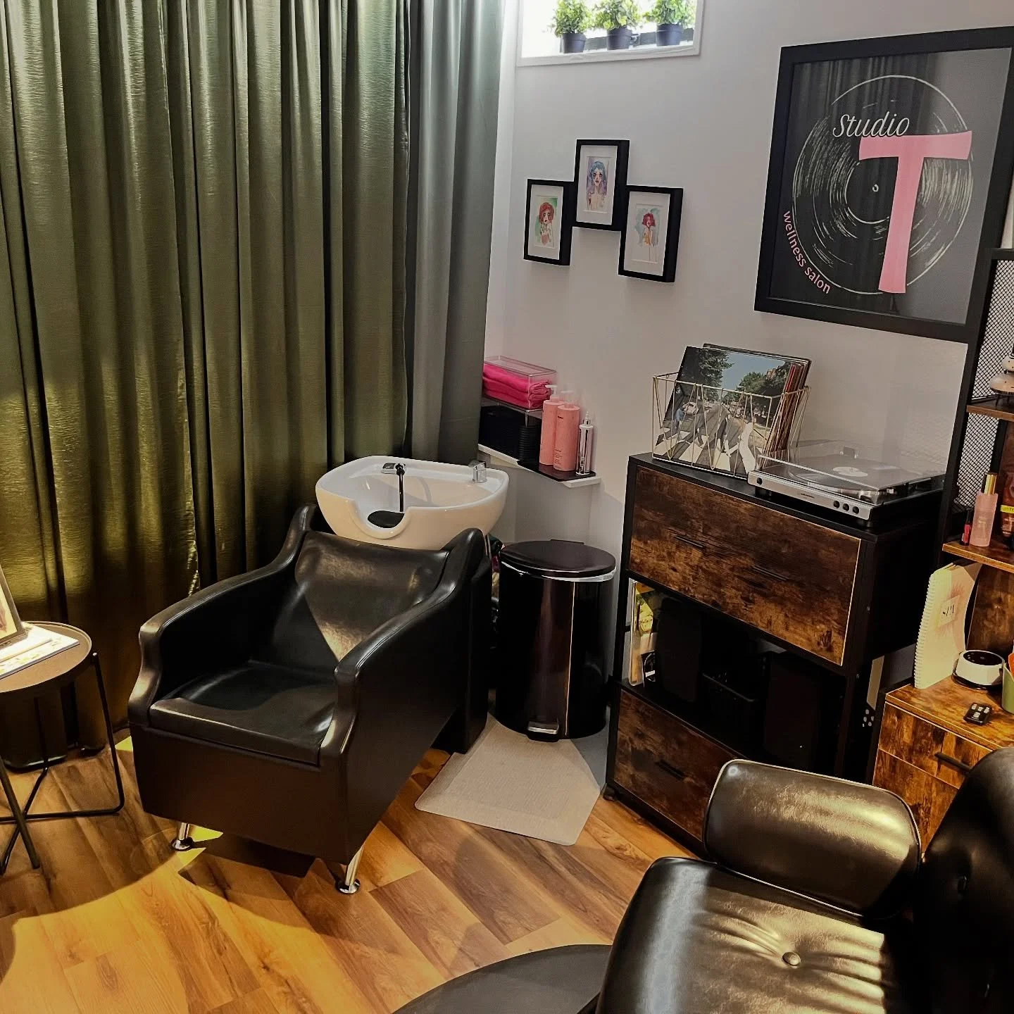 StudioTwellness.com