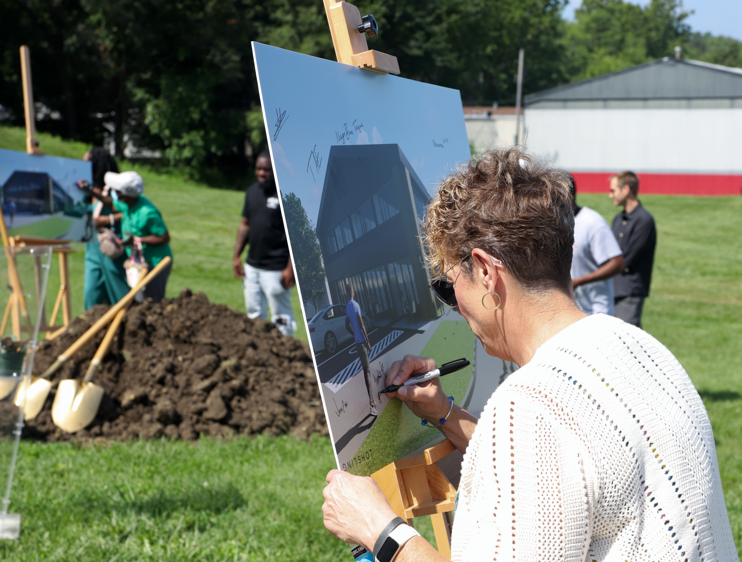 Signing poster 3.png