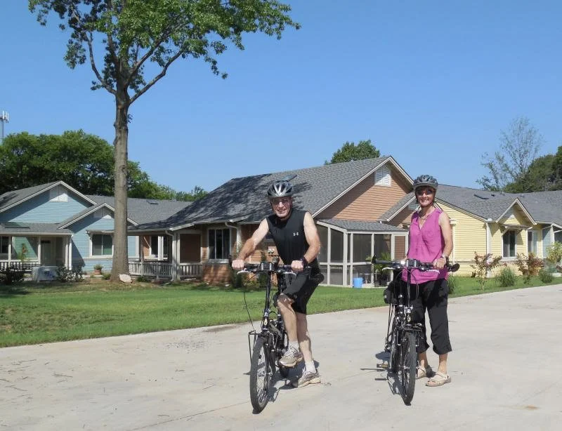 19-OakCreek mike_julie_bike_ride.jpg