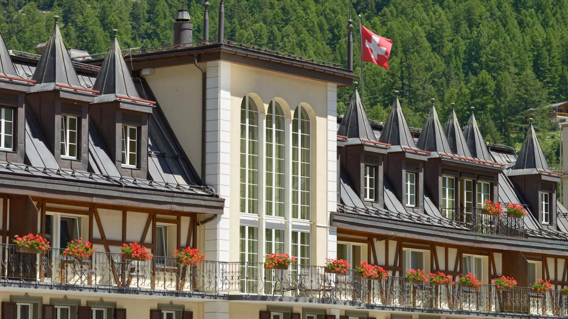 Mont-Cervin-Palace-Zermatt-Switzerland11.jpg