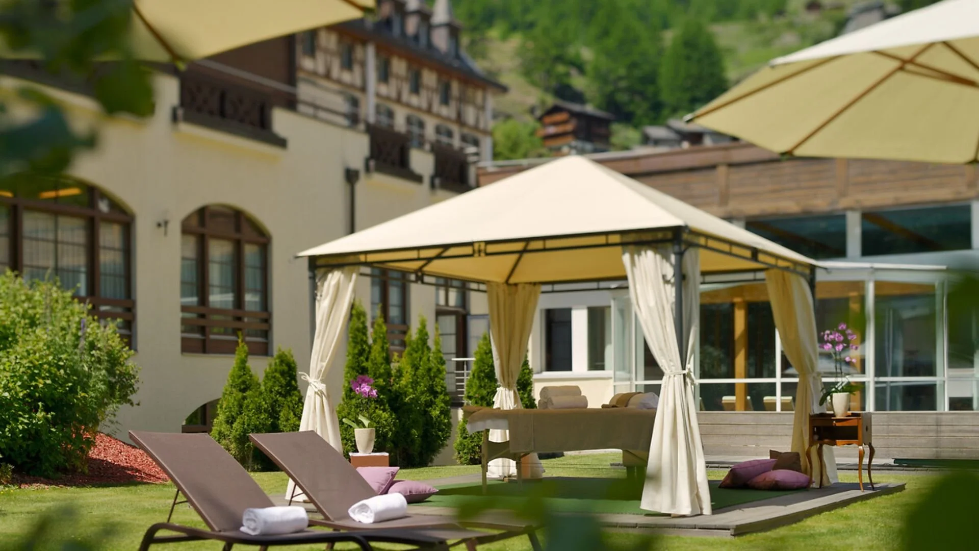 Mont-Cervin-Palace-Zermatt-Switzerland37.jpg
