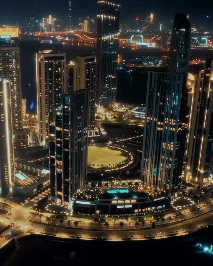 Dubai during DSF (short for Dubai Shopping Festival, a first-of-its kind retail extravaganza this festive season) is all contrast &mdash; the city at full volume with just enough space to disappear when you want to.

One&amp;Only Royal Mirage is wher