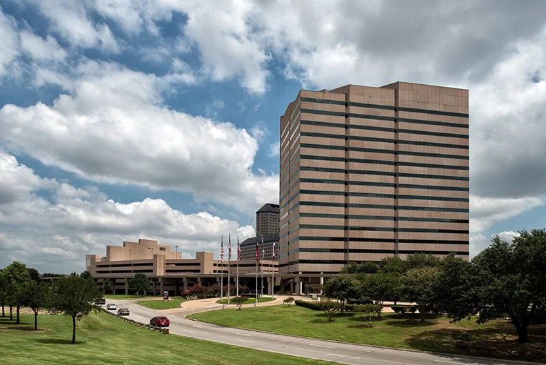 125 John Carpenter Fwy &amp; 5100 North O’Connor Blvd