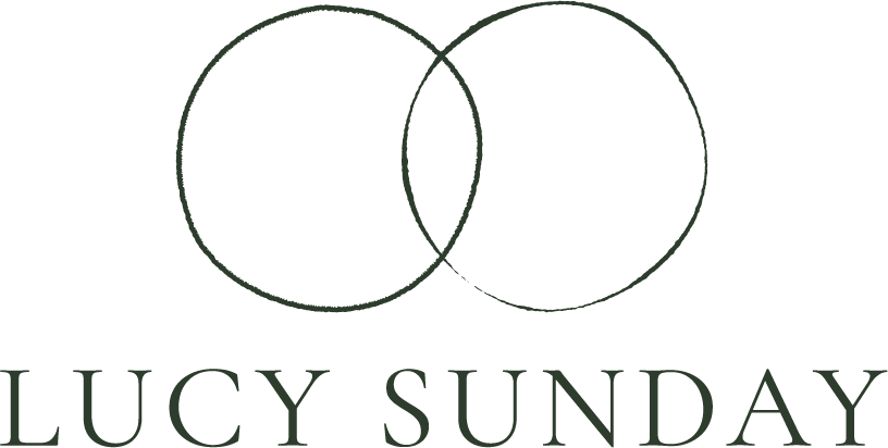 LUCY SUNDAY Relationship Therapist 