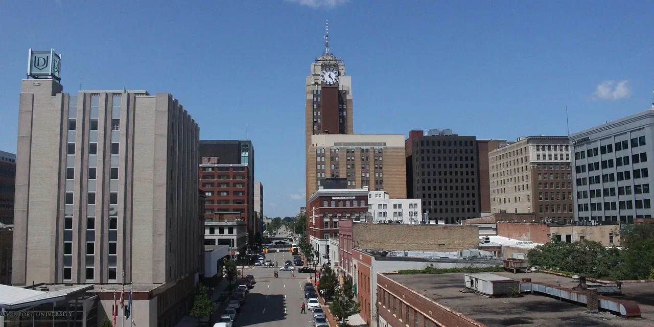 Three Michigan-based companies have completed a 90-mile underground fiber optic route linking Southfield to Lansing
