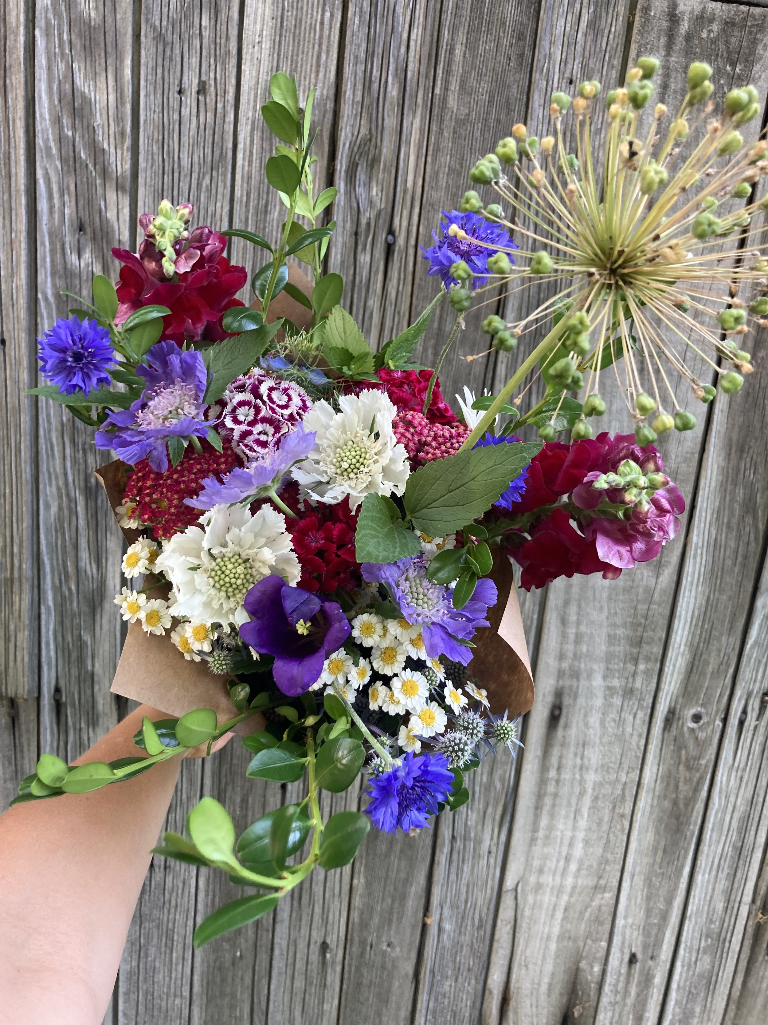 red, white &amp; blue fireworks bouquet