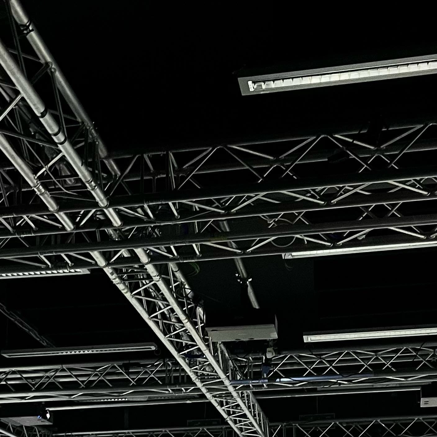 ! resist monoculture ! says the big billboard