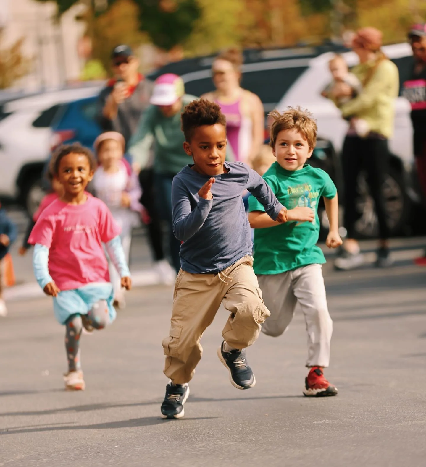 Join us this Saturday 💛✨

We&rsquo;re gathering at Road Runner Sports at 9:00 AM in Berkeley to kick off the MomForward Movement &mdash; and we&rsquo;d love to have you with us.

Bring your people, bring your little ones. We&rsquo;ll have a kids das