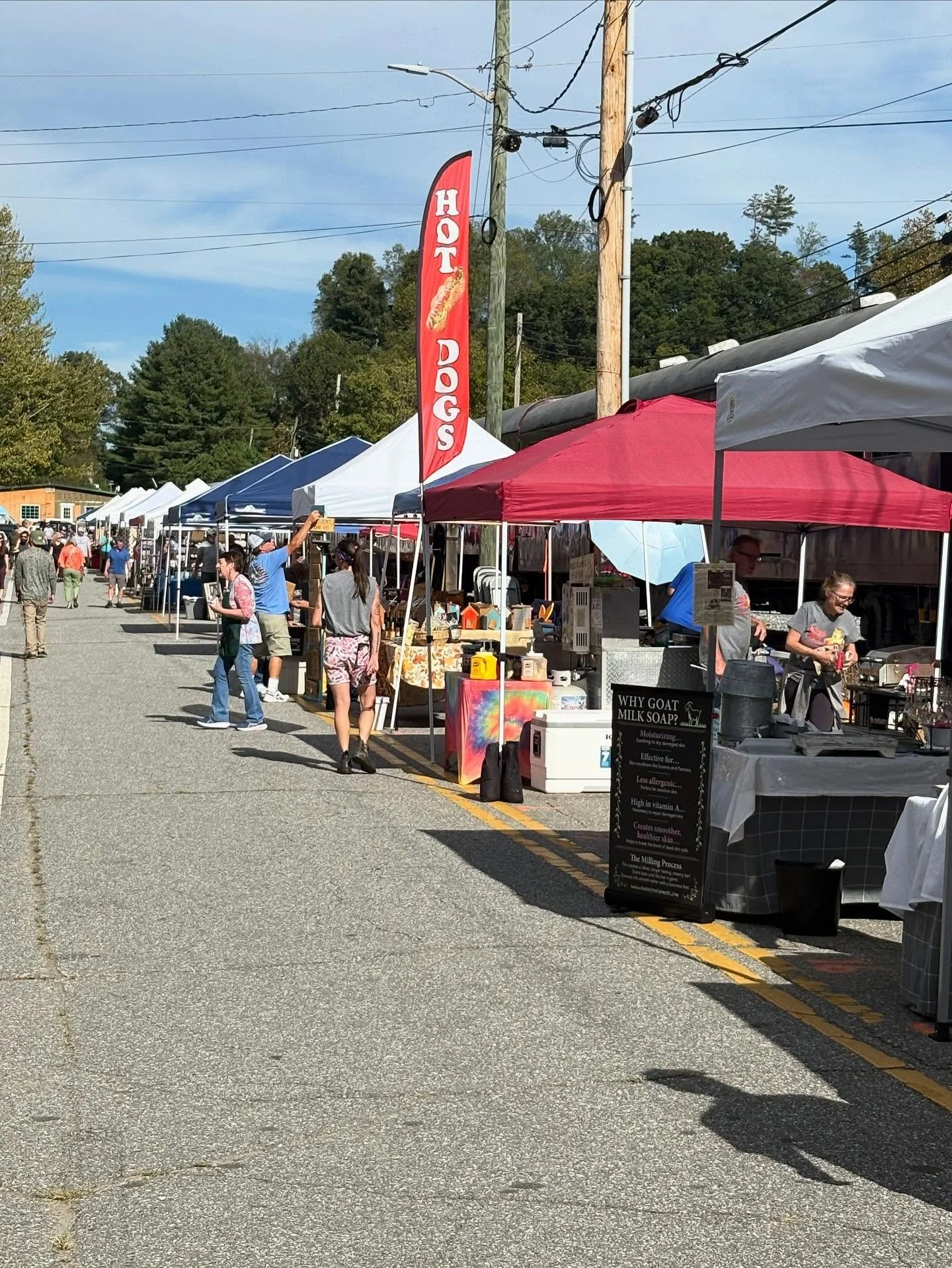 Hey everyone, Complicated Music Machine here!

We just wanted to thank everyone who was able to make it out to ColorFest in Dillsboro, North Carolina yesterday and check out our booth!

We really appreciate all the support from you guys! Keep an eye 