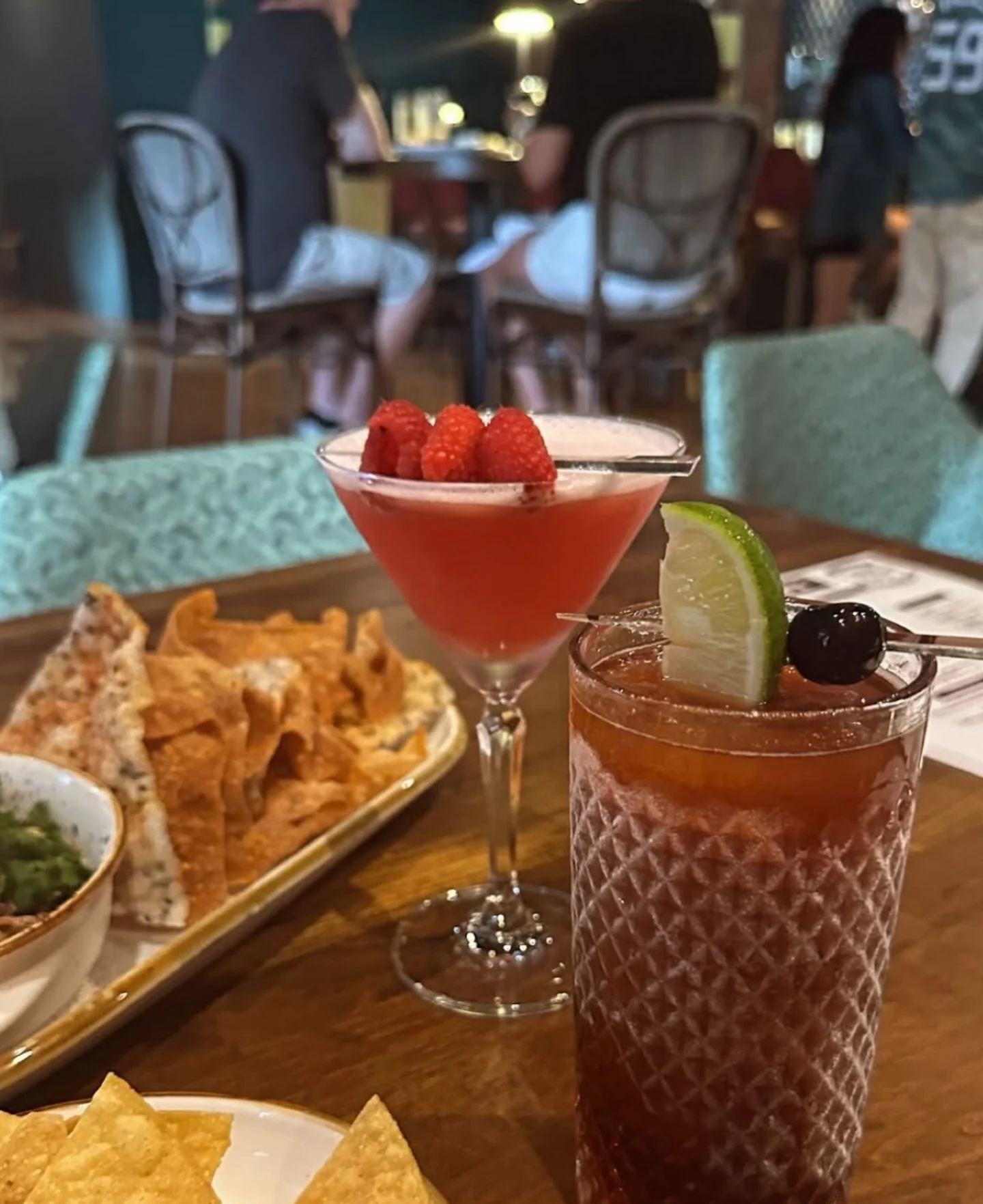 Easy like Sunday Funday. Grab a spot in the bar or on the patio and settle in. You deserve it!
📷 @meghamcswain