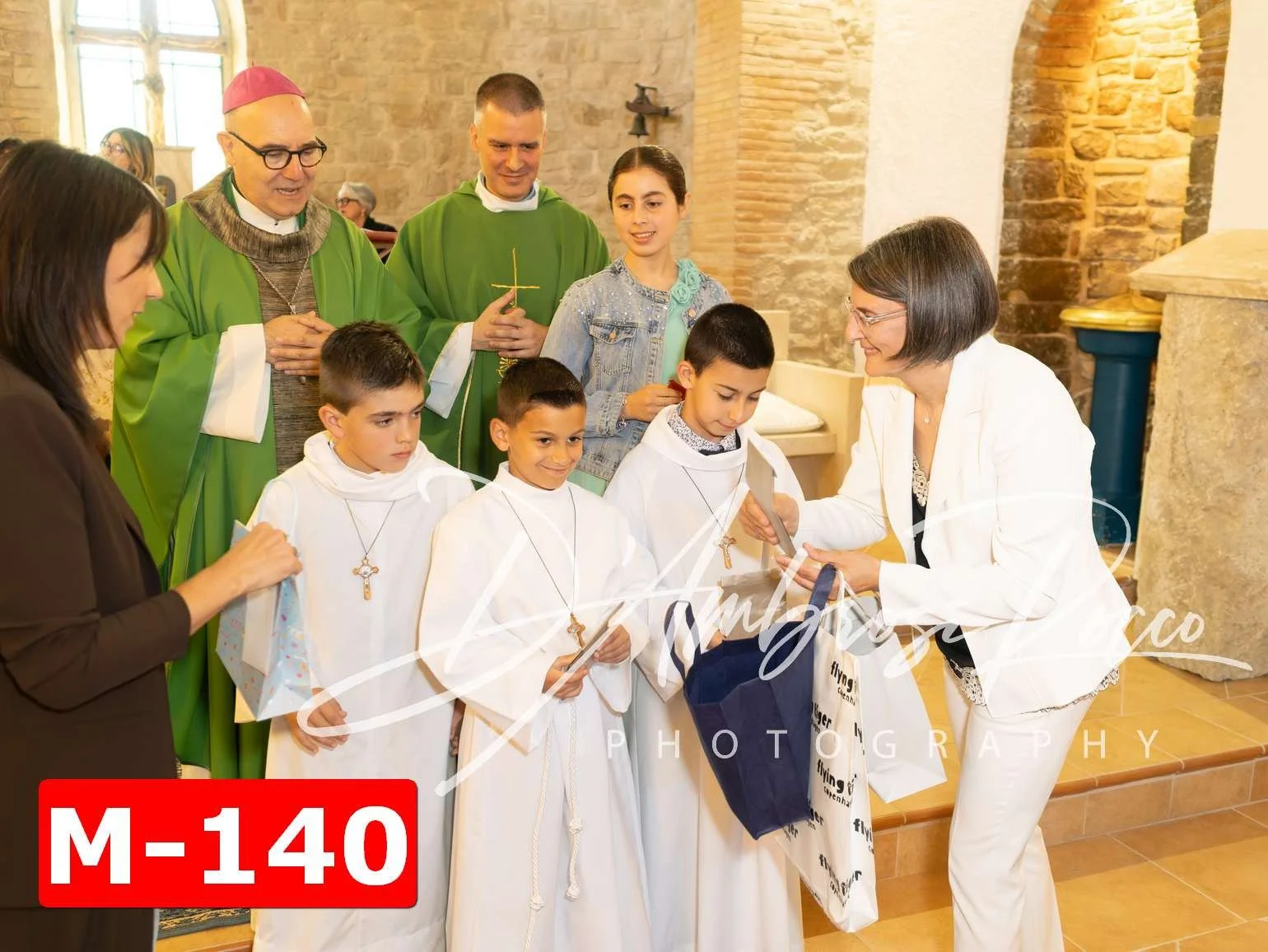 M-140.jpg