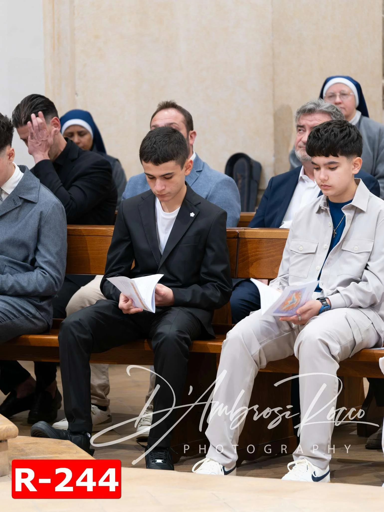 R-244.jpg