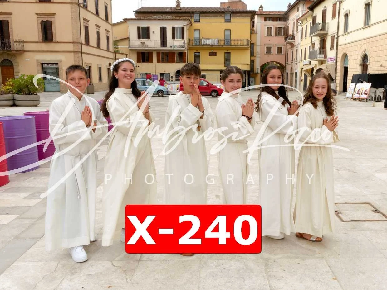 X-240.jpg