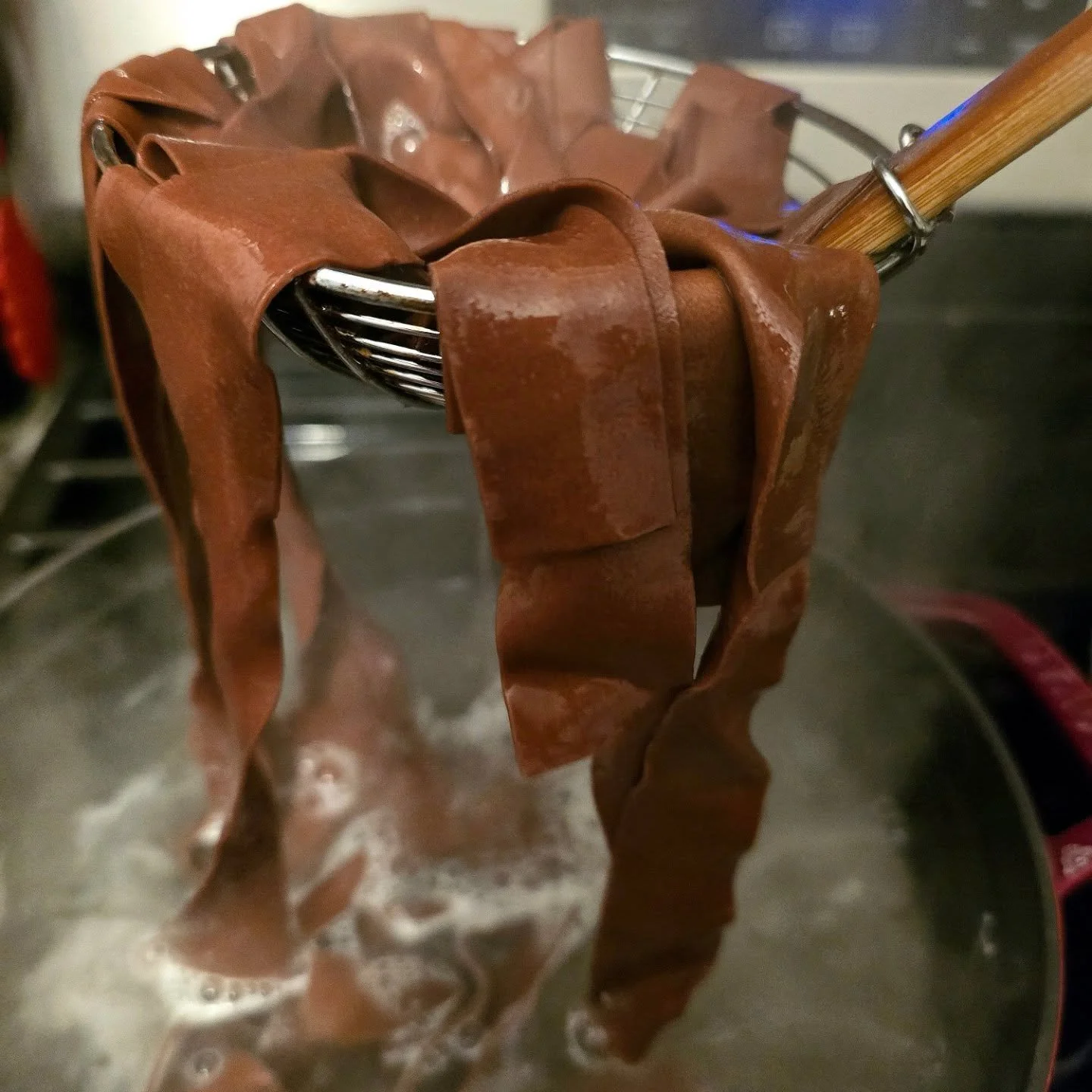 Time for another pasta experiment! While looking for some inspiration for a new menu item I came across something rather interesting. Apparently my childhood fantasies were not too far off: chocolate pasta is a thing! Though not in the way you'd expe