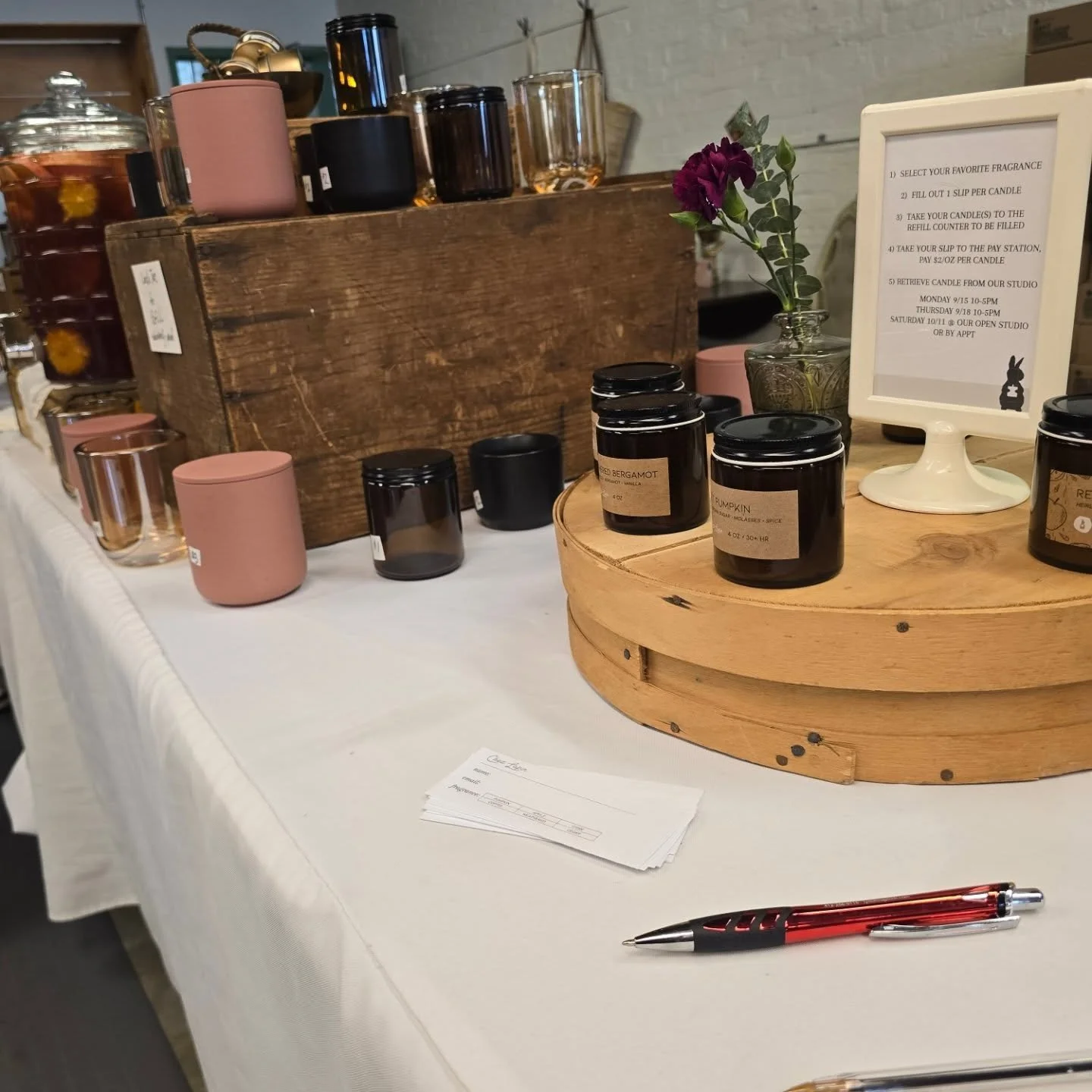 Went to @chezlapingoods refillery event at the Ice House yesterday! I found a cute mug to get my Coffee Bean and Clove candle in, and got some awesome Sweet Pumpkin hand soap by @therefillerypgh. Amazing event, amazing people. If you need some amazin